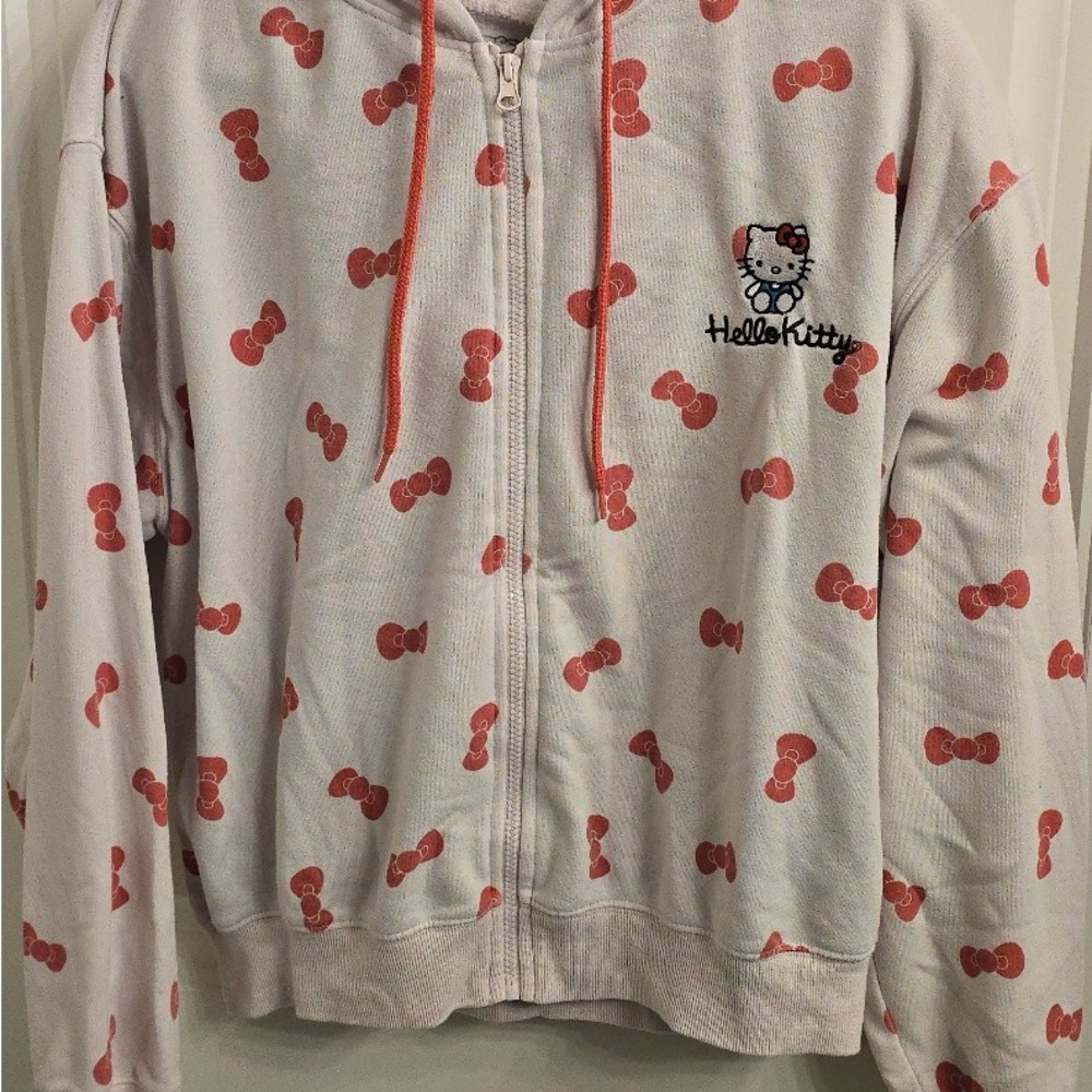Bundle of three sweatshirts